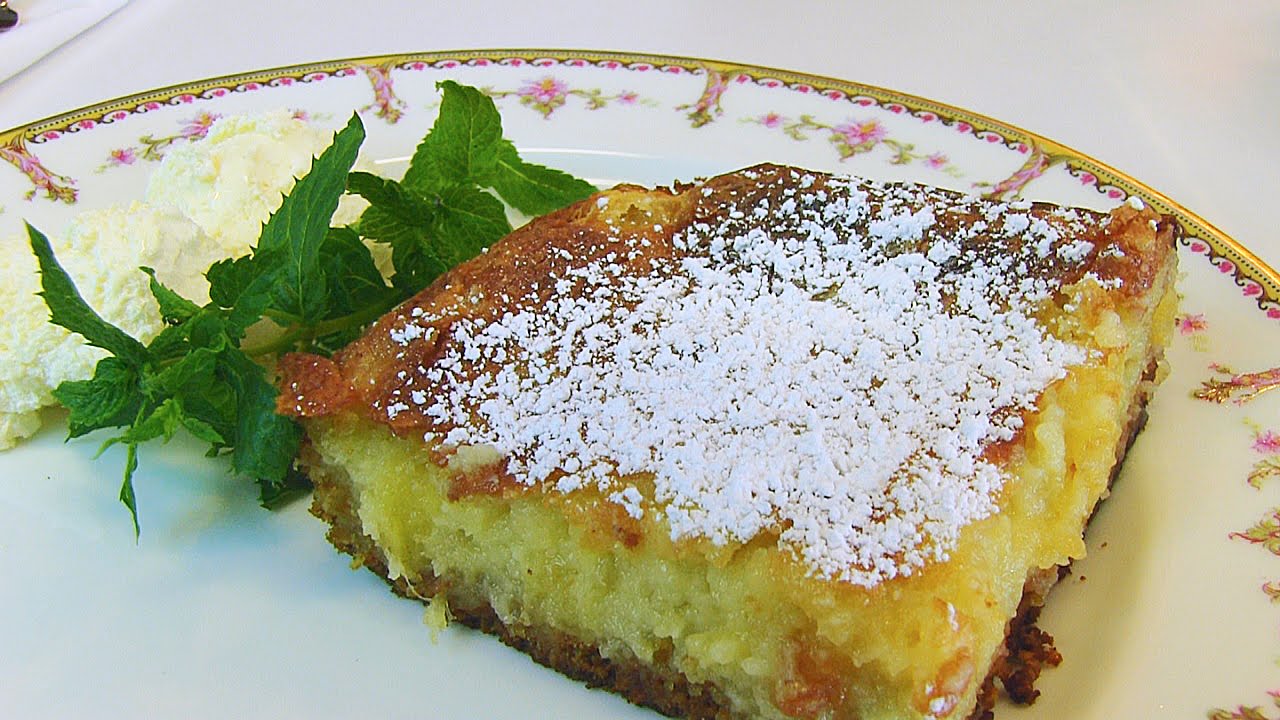 Betty's Pineapple Gooey Butter Cake