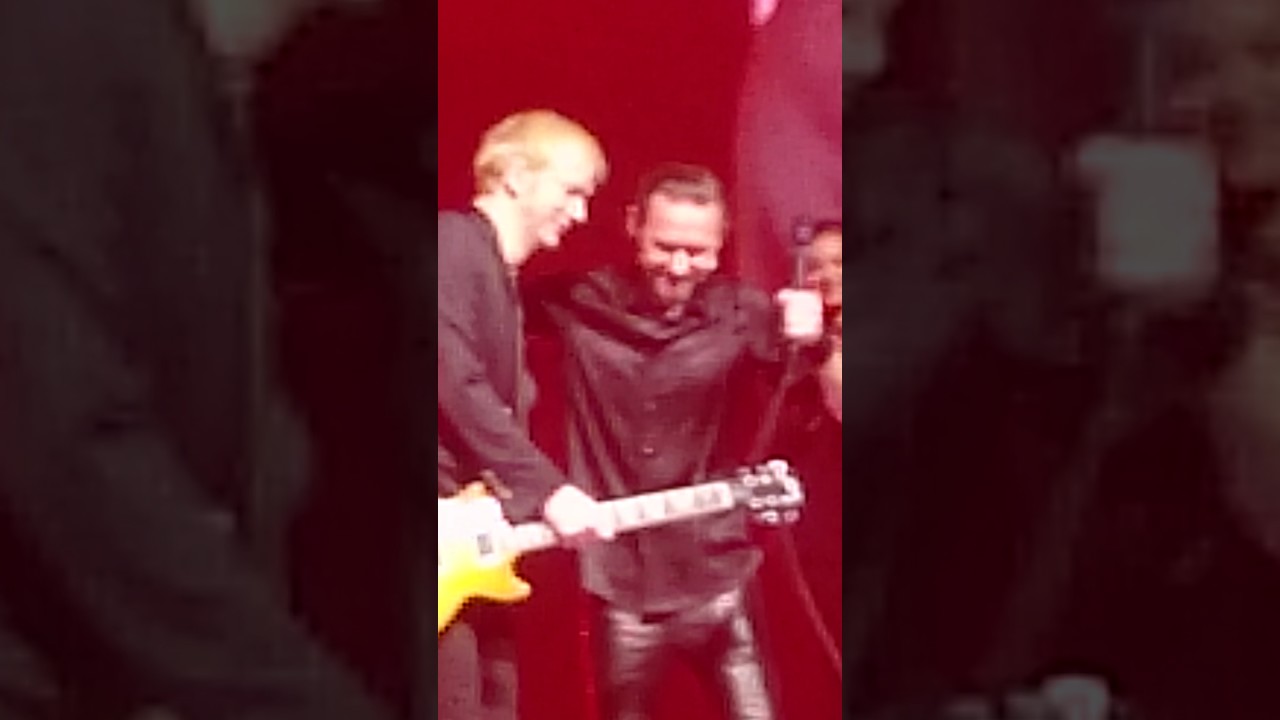 Jocke Berg &auml;r pratsam p&aring; avskedsturne'n i Karlstad