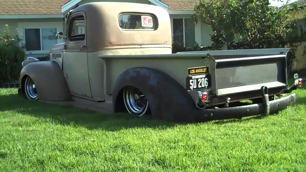 CLASSIC LOWRIDERS SO-CAL 1945 chevy 