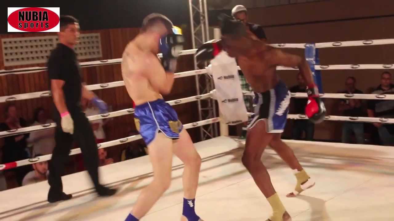 Ronald Mugula (Nubia Sports)  v. s. Marko Henschke (Thai Bombs Mannheim)