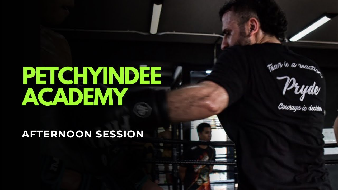 Afternoon Muay Thai Training at Petchyindee Academy (Bangkok, Thailand)