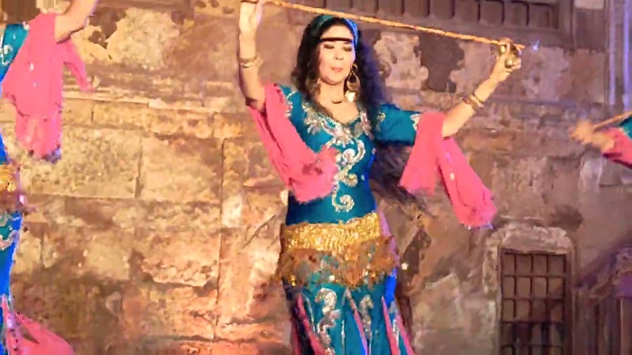 الفرقه القوميه للفنون الشعبيه فى حفلها بقبة الغورى 💃💃💃💃دلع بنات