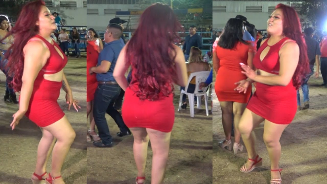 Sabadito de color rojo !!- La chava de rojo prendio el ambiente con esta cumbiaa|Ajuchitlan