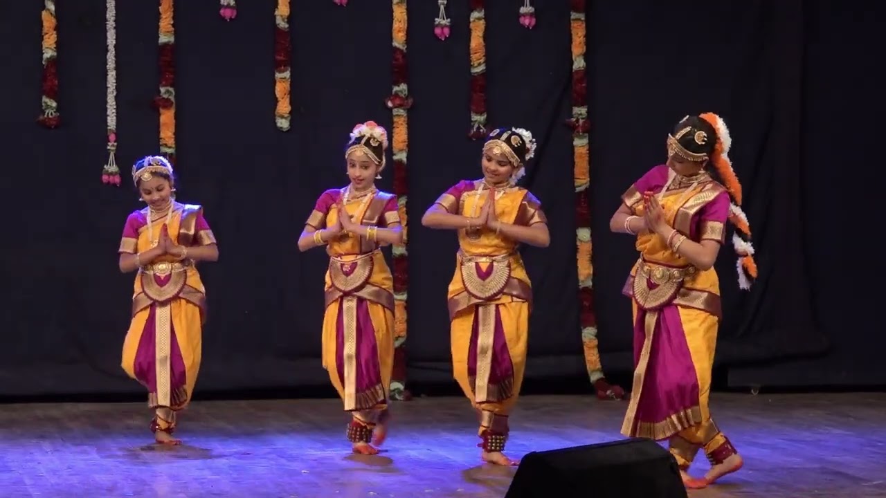 15 Sarasvati Pushpanjali