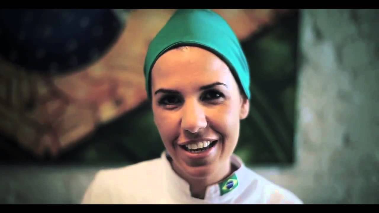 Chef Morena Leite apresenta seu Restaurante Capim Santo