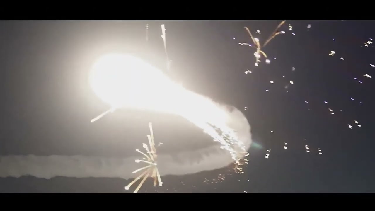 Plane shooting fireworks and lasers Darude Sandstorm avalon airshow 2019