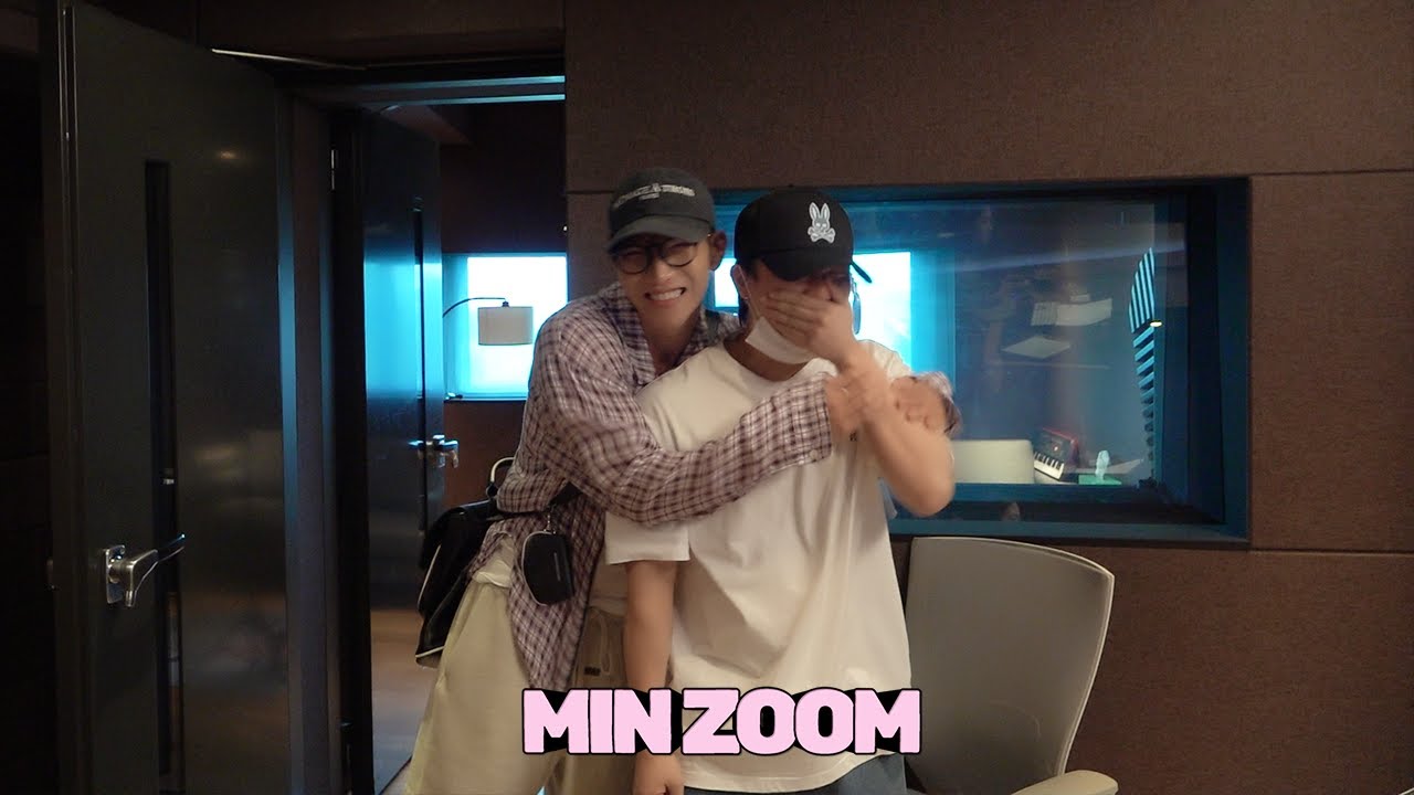 MINZOOM I R&B 밍 해도 될까요..✨ 'R&B ME (Feat. 창빈 of Stray Kids)' 녹음 & 안무 연습 비하인드