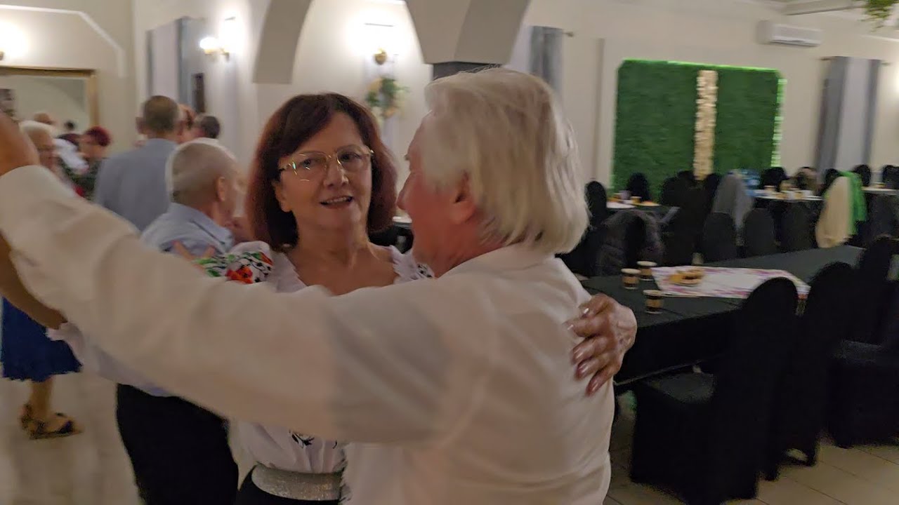 11.10.2025 W tym małym kwiatku czerwonym! - Tak się bawiliśmy w Złotym Dworze!