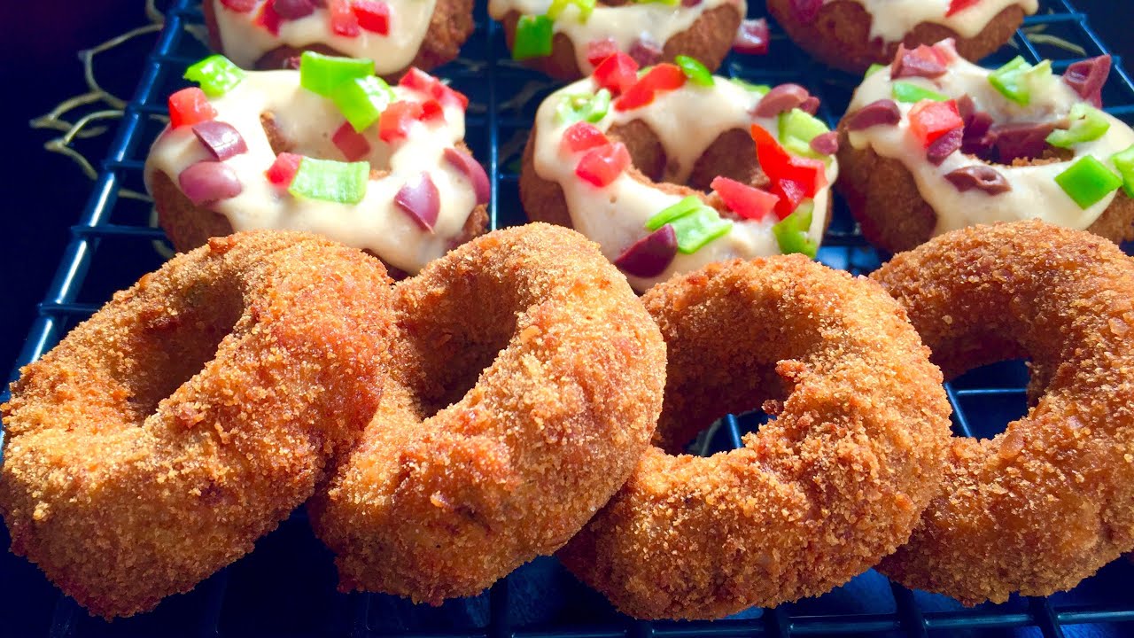 213 _ الدونات الحار مقرمش من برا و طري من داخل بنييين مع صوص الجبنة / دونات مالح😍😋وصفات رمضانية