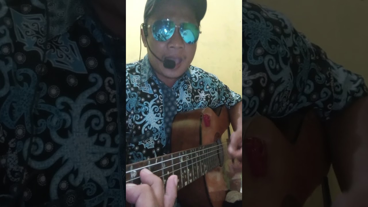 Single lagu  terbaru berjudul:(rindu kekasih tersayang ) karya lagu ciptaan Ade Arjuna 