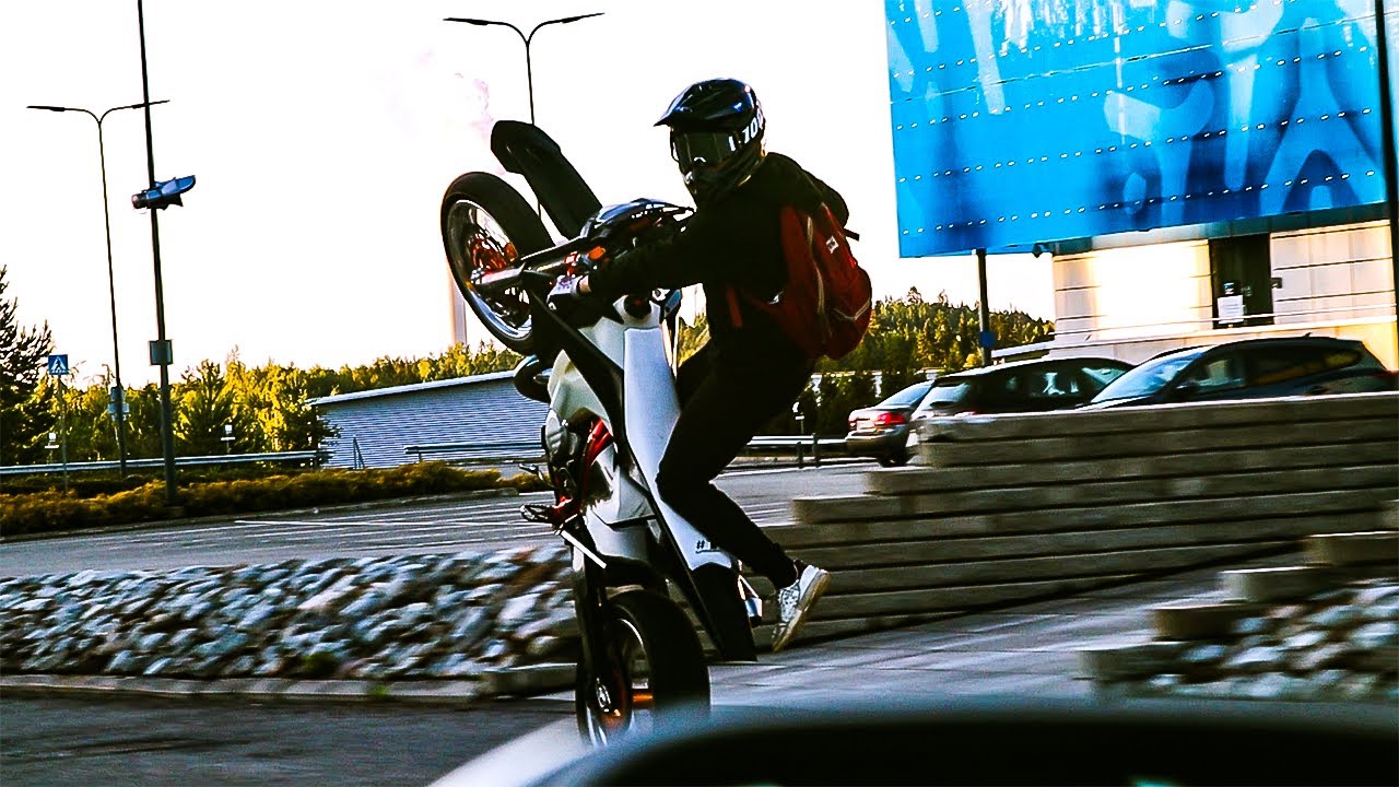 KTM300 | Killing the Streets + Crash
