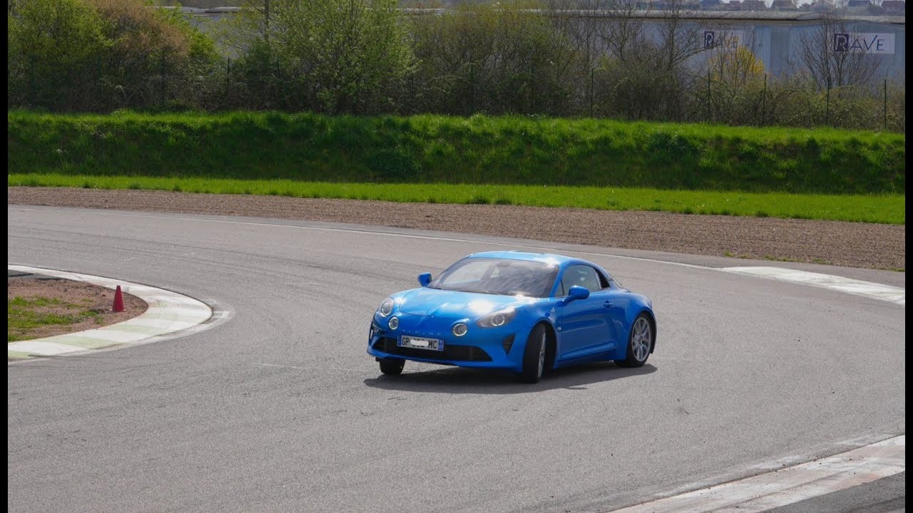 5 minutes de glisse à la Bresse en Alpine A110