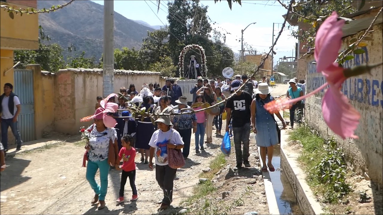 TOMAYKICHWA.- PROCESION DE  LA PATRONA SANTA ROSA DE LIMA. VITRUMU176