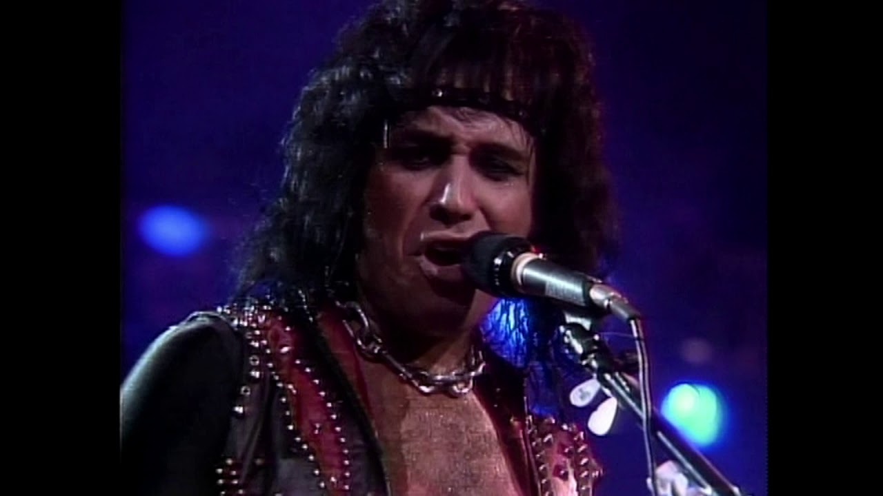 Kiss - Love Gun - Live In Detroit, USA - 1984
