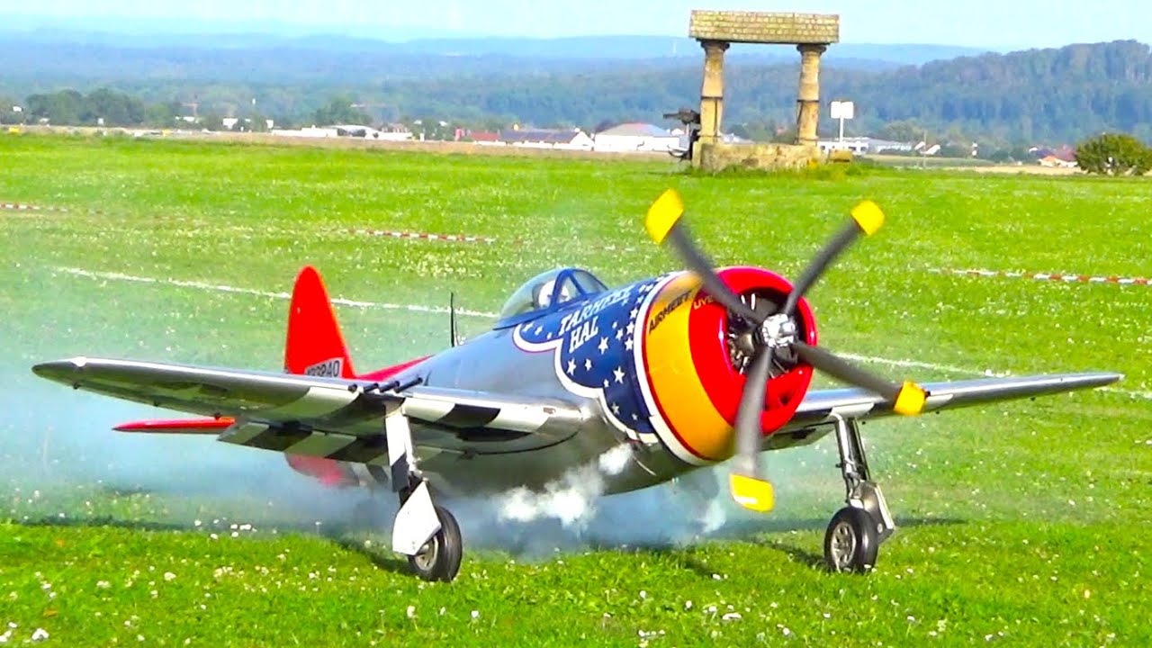 Best Sound CARF P-47 Low Passes with Moki 250 Power at Kaichen Flugtag 2024