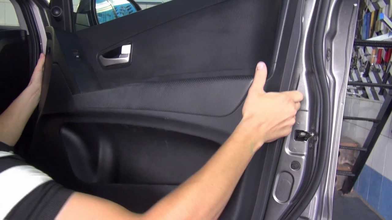Разборка двери на Ssangyong Korando