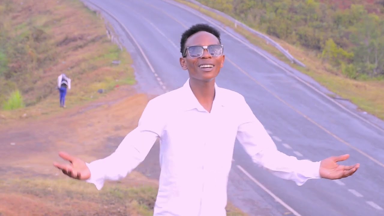 BABA NAOMBA VEDIO by Moses joel.