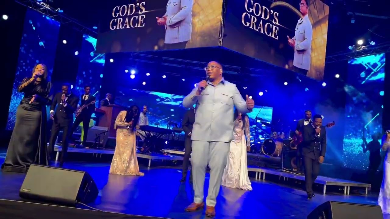 Everton Mlalazi || Apo Mambo apinda (live 7 arts theater)