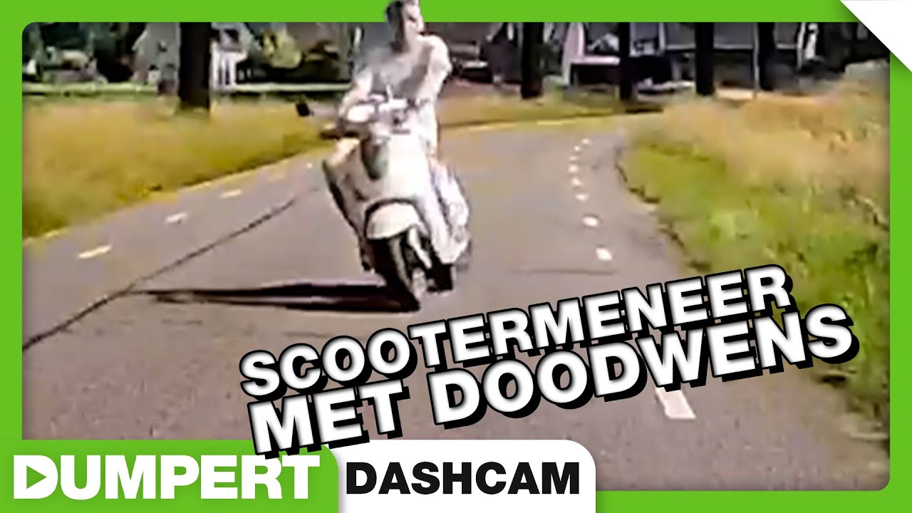 Scooterdebiel met doodswens | Dumpert Dashcam! 32