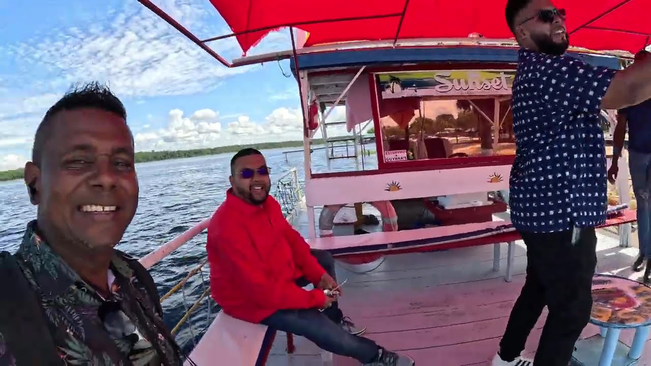 SUNSET TOUR ON LAKE MAINSTAY 