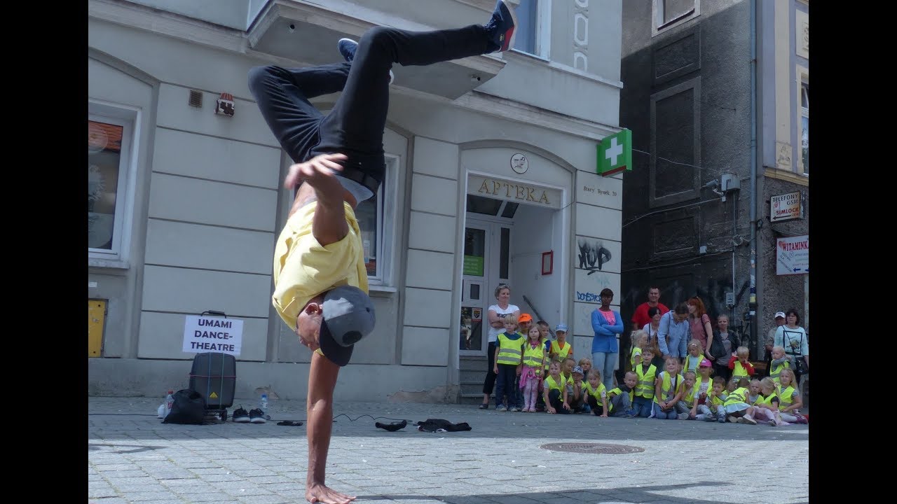BuskerBus 2017: Umami Dancetheatre - Agridulce/Bitter-sweet