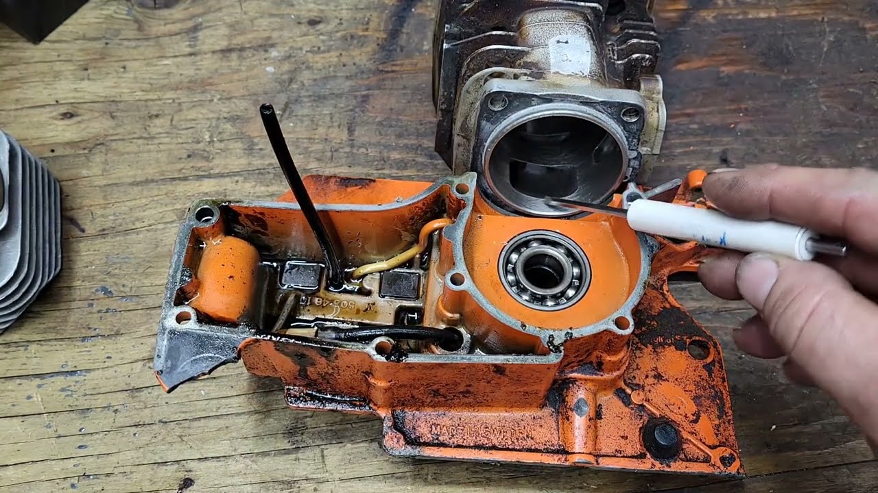 Advanced 2 stroke porting part 1, case trenching.