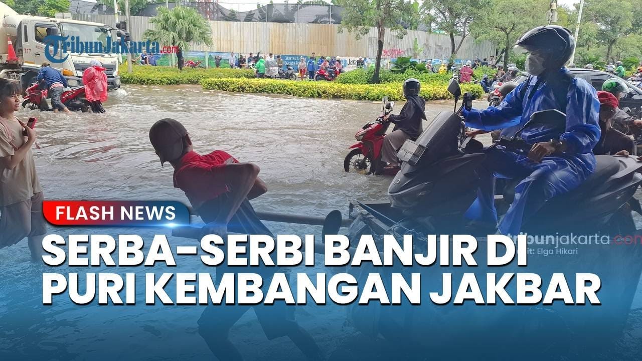 Serba-serbi Banjir di Simpang Puri Jakbar: Sopir Terjebak Macet 3 Jam, Warga Panen Jasa Ojek Gerobak