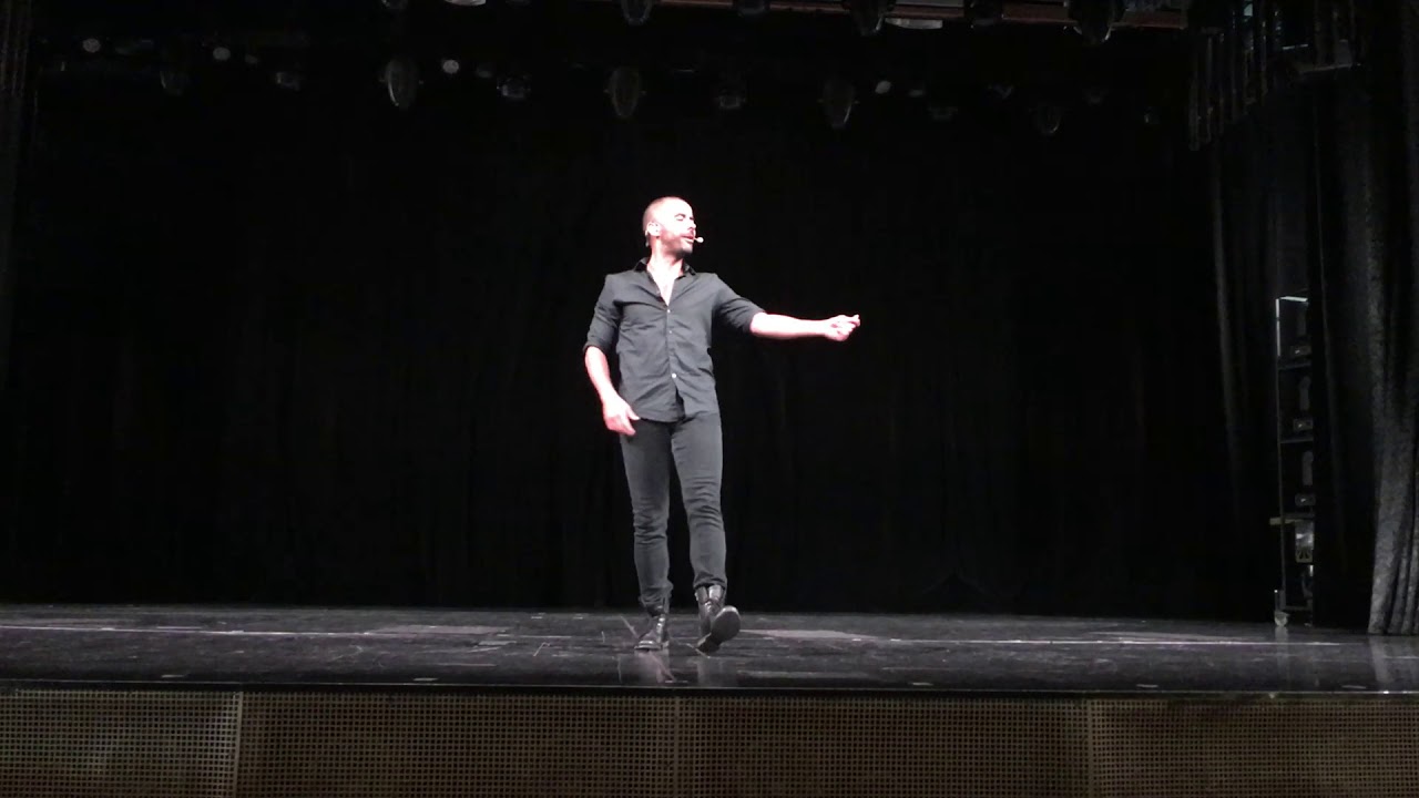 Tiago Medeiros - No Shoes No Shirt