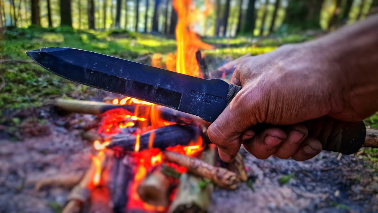 COLD STEEL True flight Thrower FIELD TEST - Survival and Throwing Knife Review