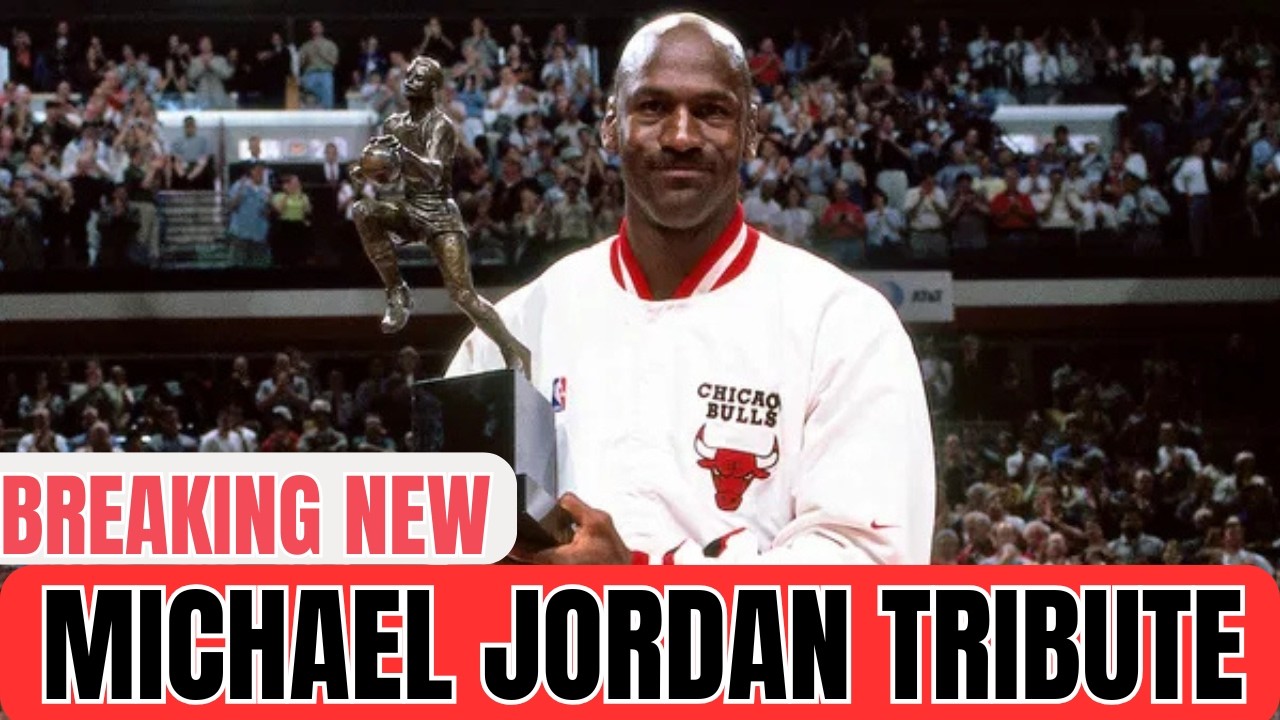 Michael Jordan Tribute Takes Over WWE Elimination Chamber in Chicago