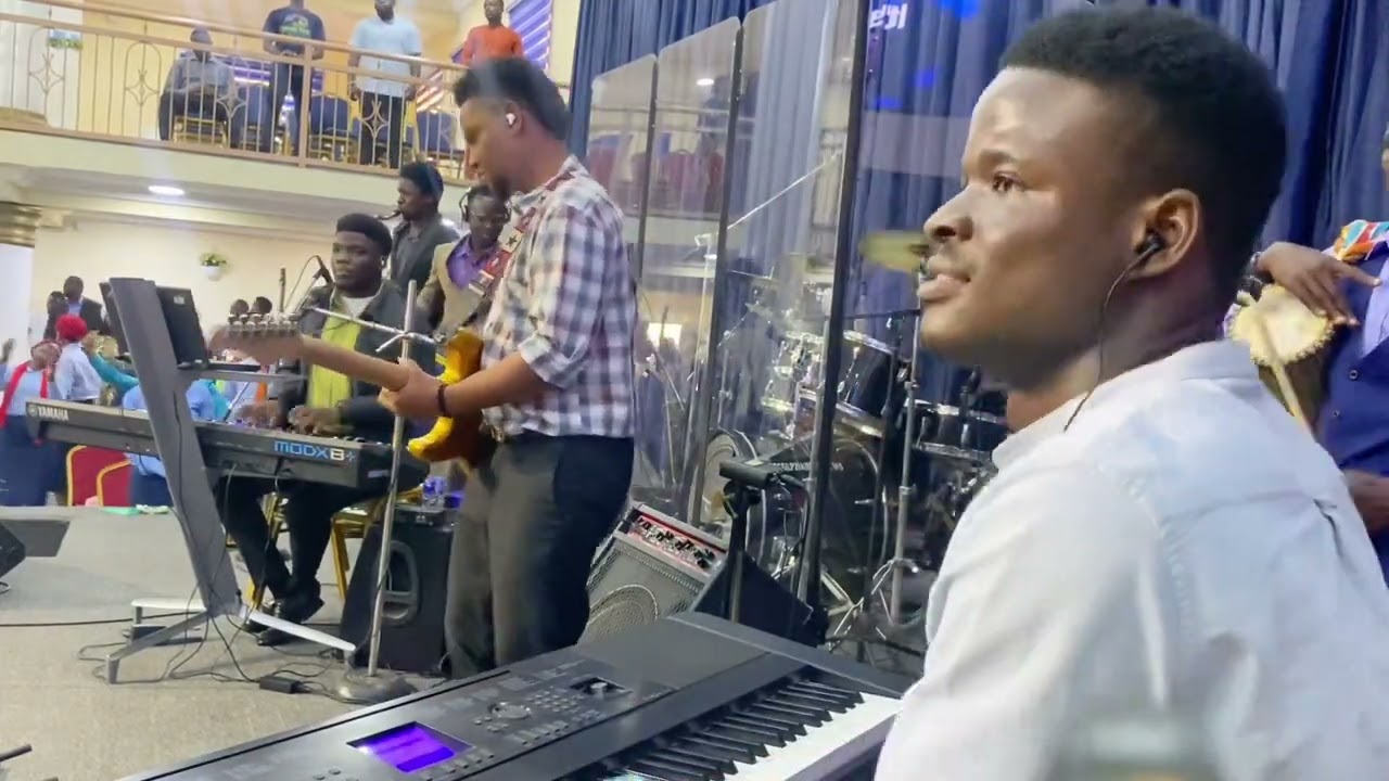 HOT AFRICAN PRAISE / THESE MUSICIANS ARE ON FIRE 🥵🔥! ! ! BAND CAM @rccglp77
