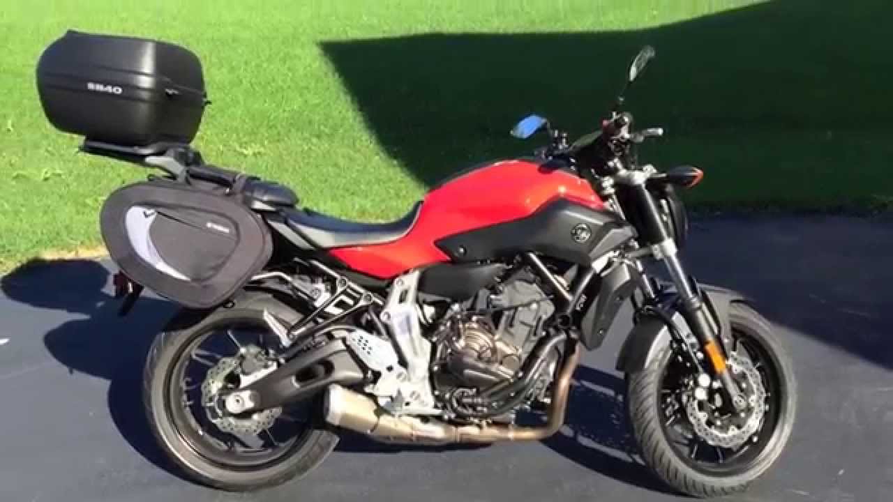 Walk-around of the 2015 Yamaha FZ-07