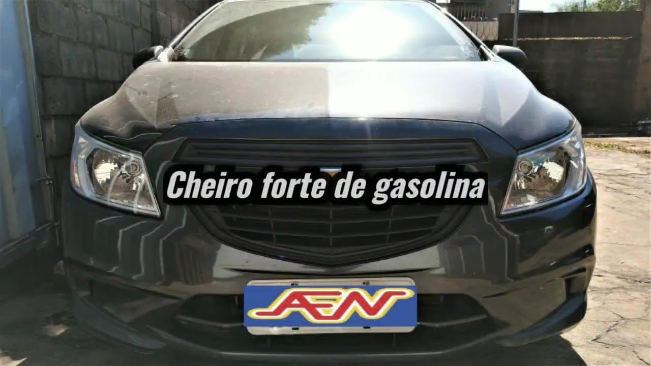 GM Onix com forte cheiro de gasolina