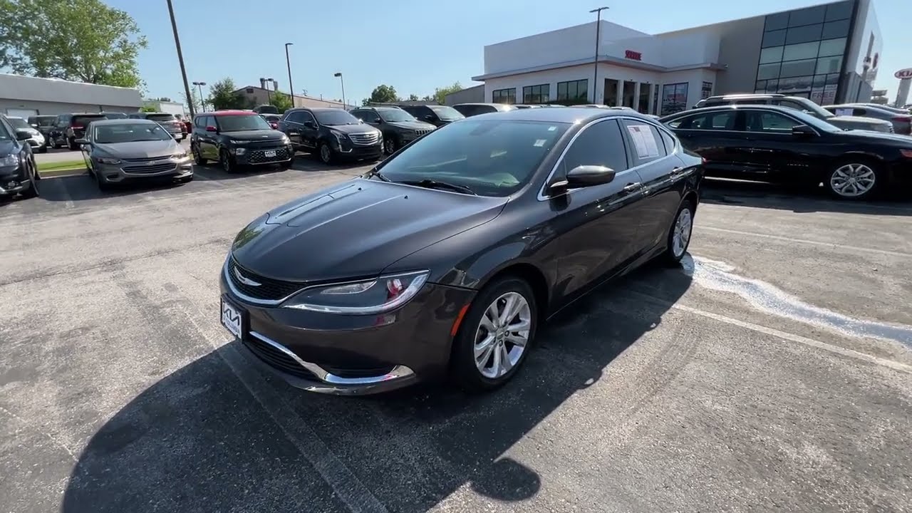 2015 Chrysler 200 Limited Walkaround