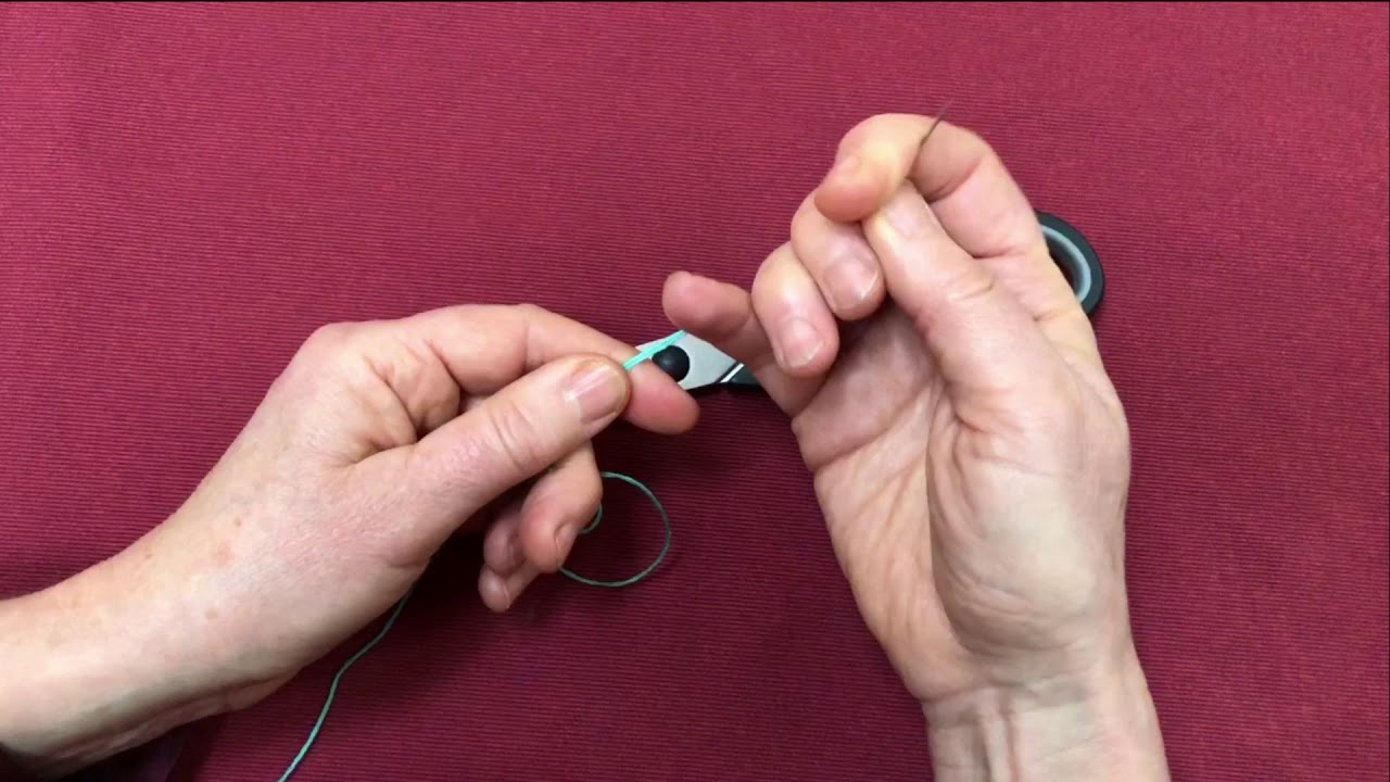 How to thread a needle (Right handed)