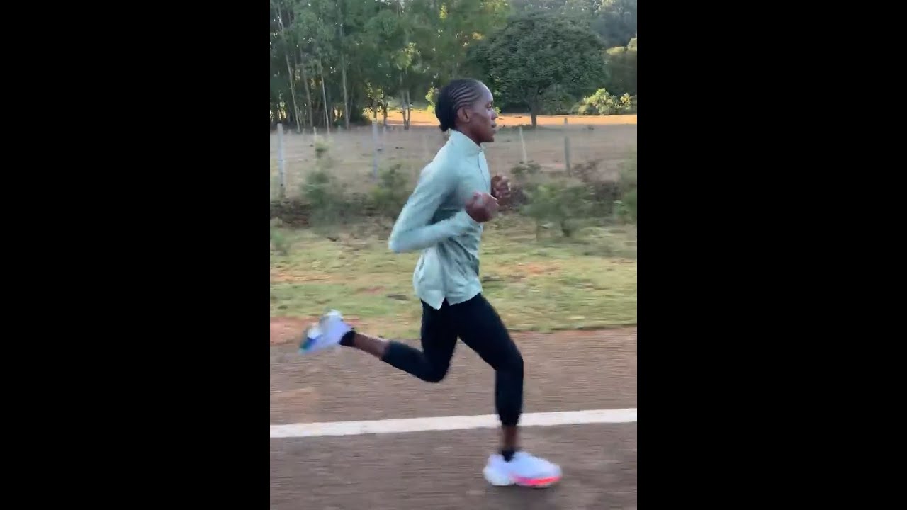 Faith Kipyegon - pelvic horizontal oscillations