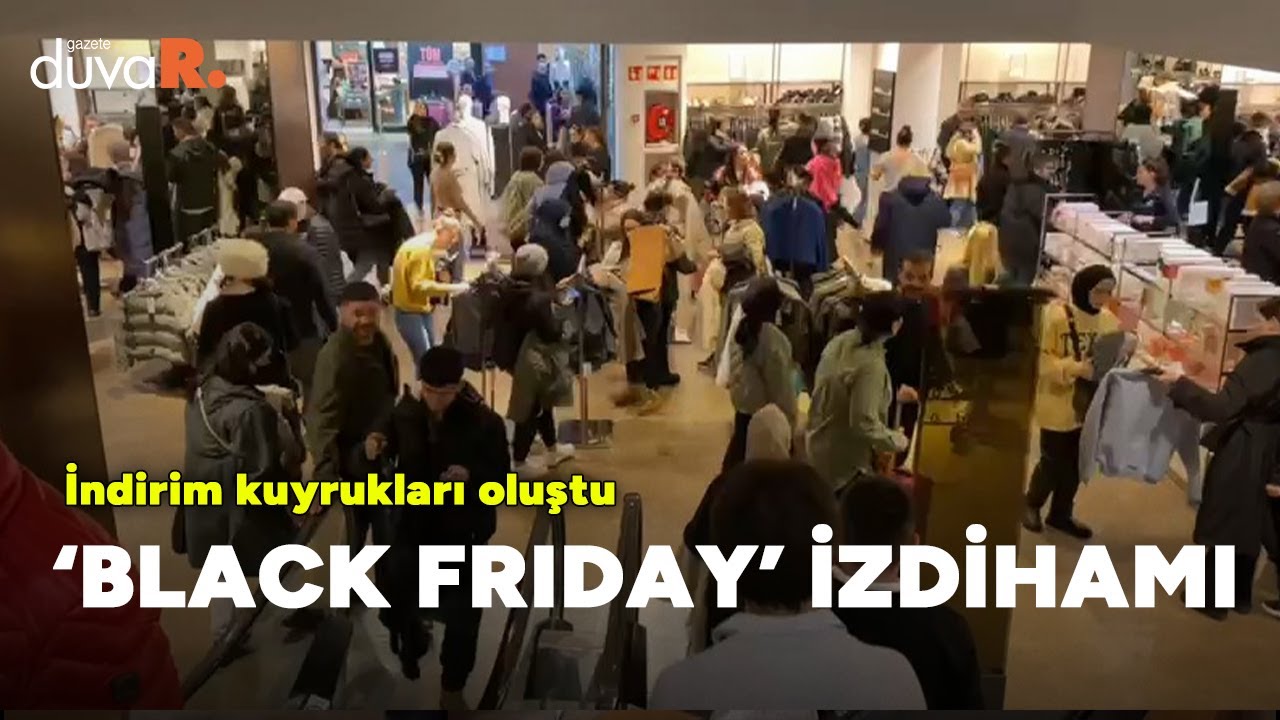 'Black Friday' izdihamı: Ünlü markaların önünde uzun kuyruklar
