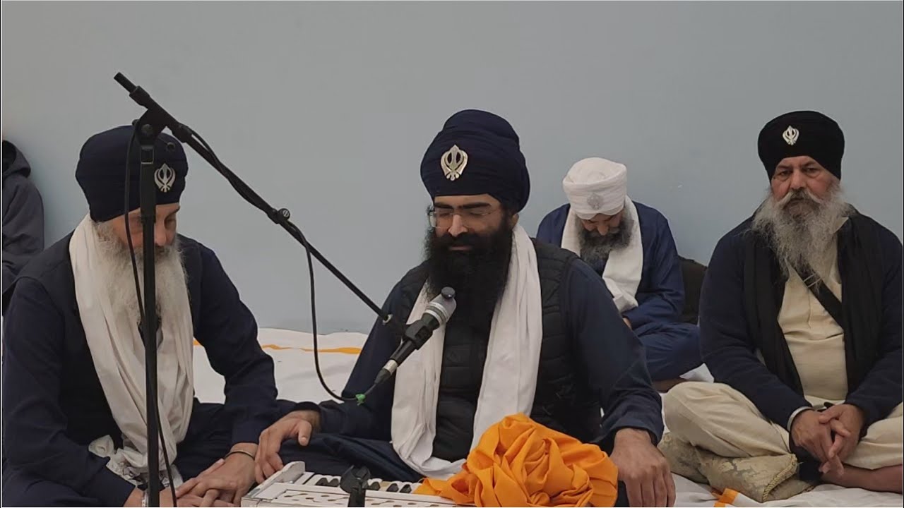 14 ਗੁਰ ਪਰਮੇਸੁਰੁ ਪੂਜੀਐ ਮਨਿ ਤਨਿ ਲਾਇ ਪਿਆਰੁ Gur Paramesur Poojeeaai Bhai Surinder Singh Ji