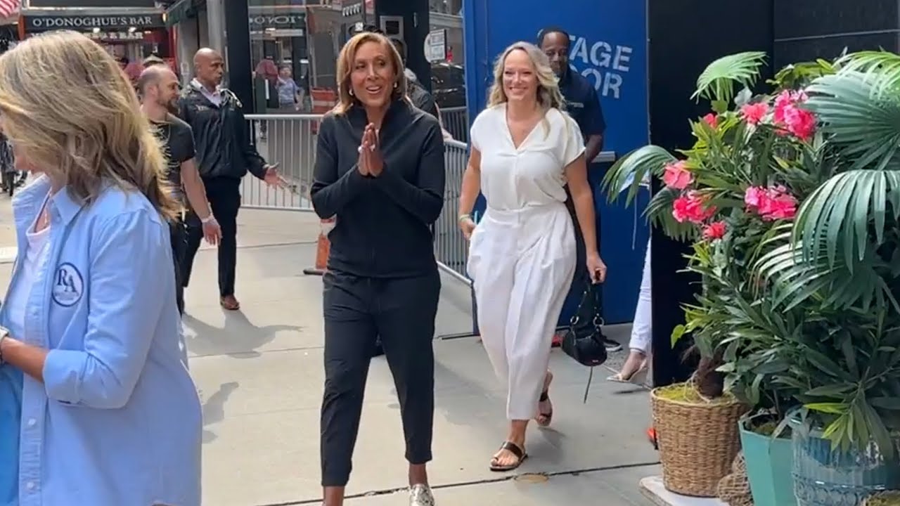 Robin Roberts & Guests Exit Bachelorette Party! #robinroberts #envouge #gma #trending