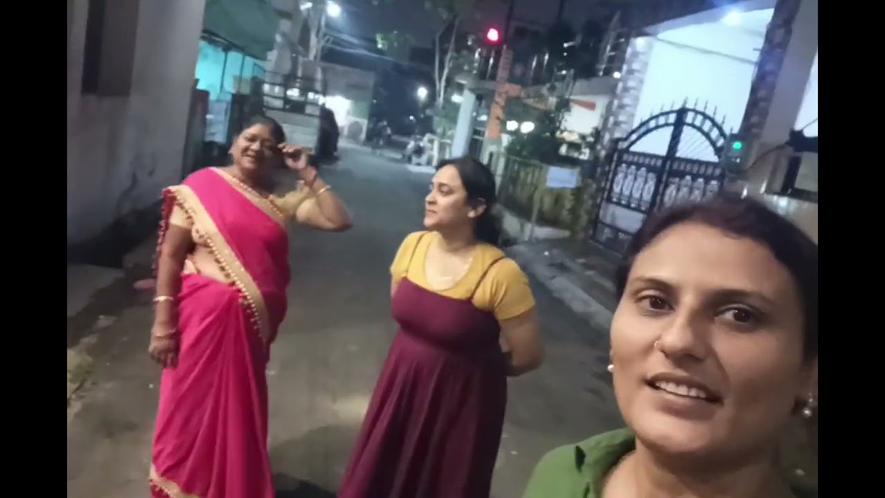 Din bhar bitne ke bad hui sabse mulakat mandir ke pass 🥰🥰#youtube #vlogs #minivlog #yttimeline #rewa