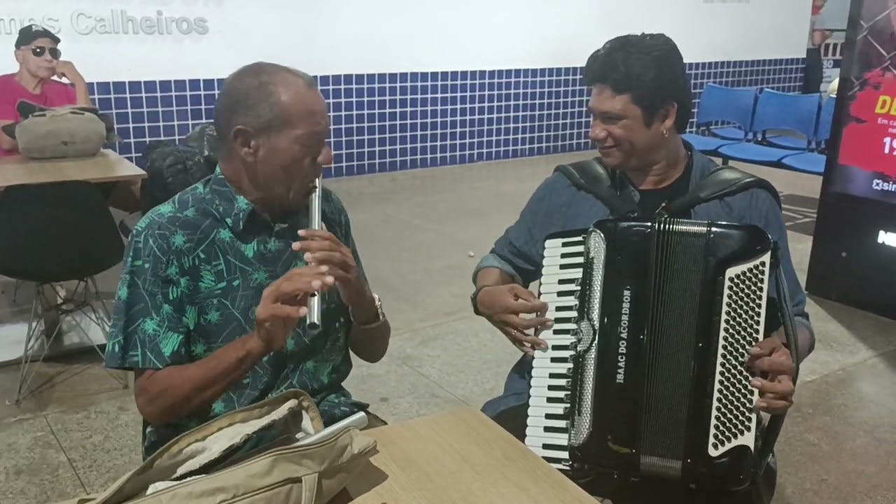 Isaac do Acordeon e Mestre chau do pife gratidão por todos ensinamentos viva a música nordestina  🪗