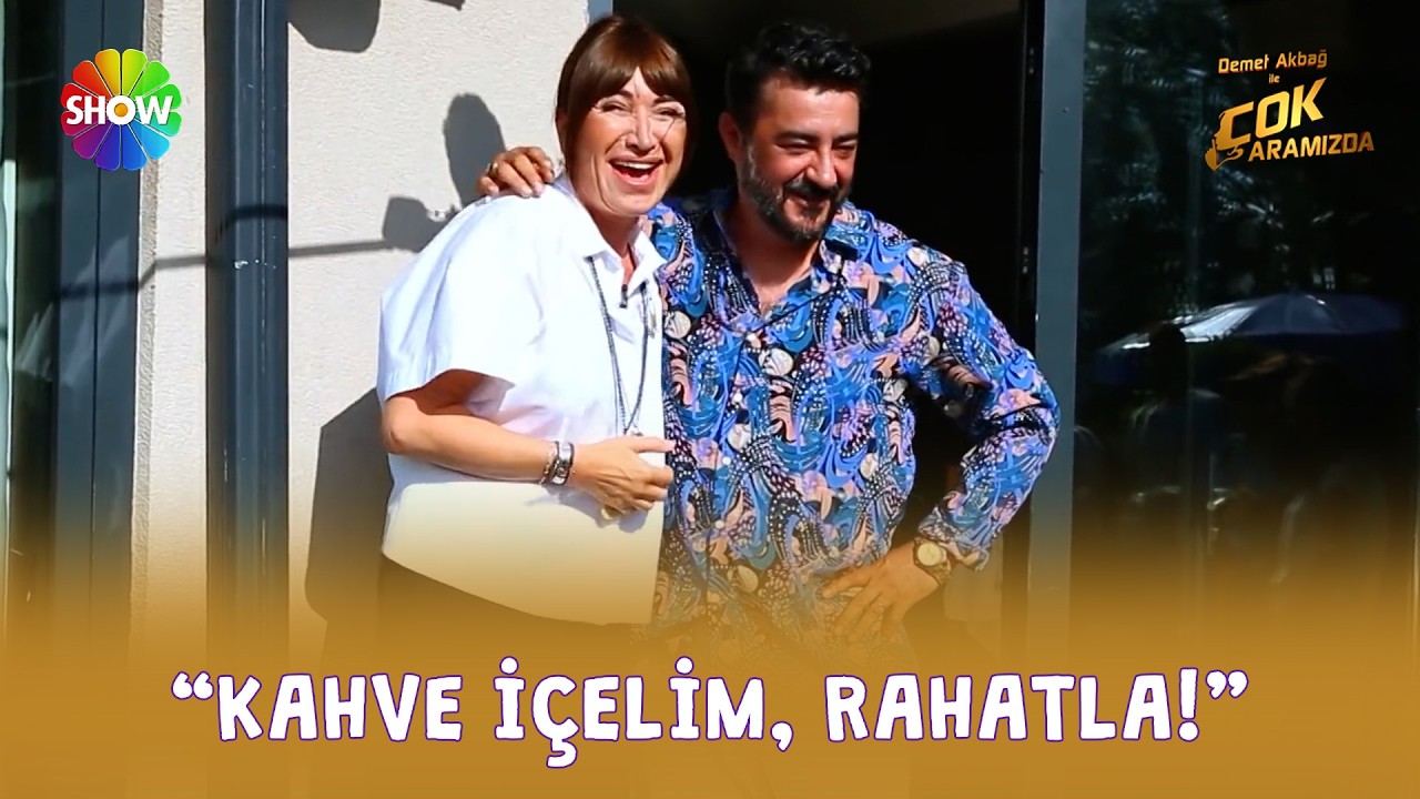 Demet Akbağ, Celil Nalçakan’a stres atma kahvesi teklif ediyor! | Demet Akbağ ile Çok Aramızda