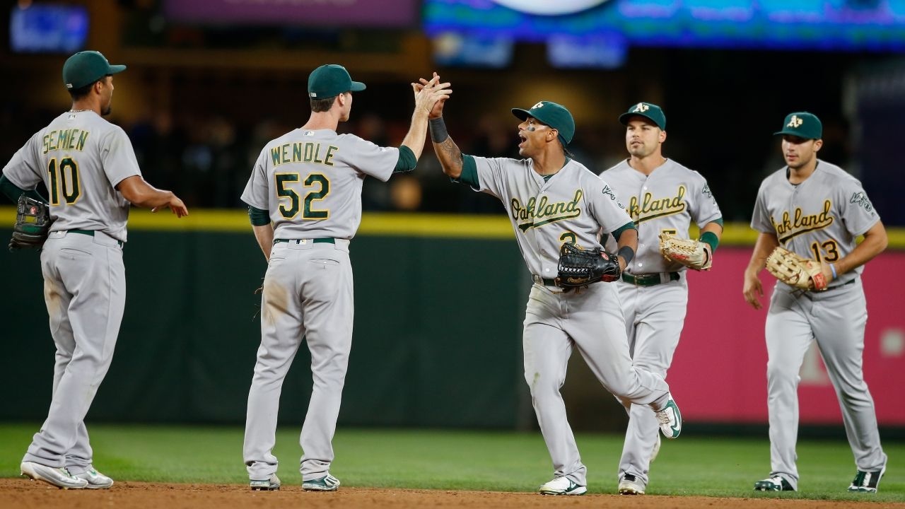 Oakland's last major sports team says it'll stay