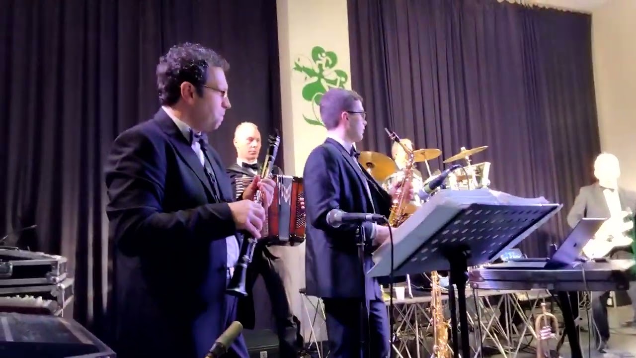 17,01,2026, tutti in pista sala quadr  Prato di Cor  con l'orc  Roberta cappelletti , marzurca folk 