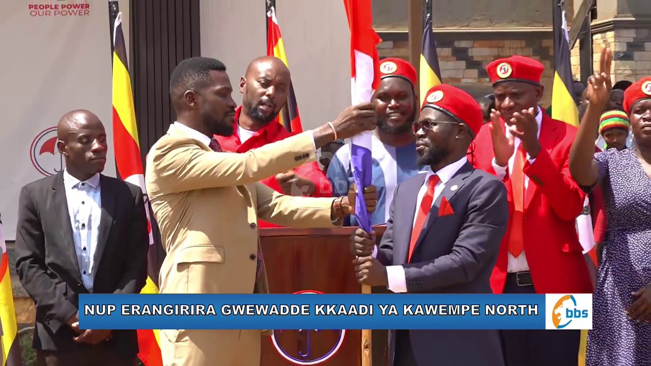 Kyagulanyi akwasizza Nalukoola kkaadi ye Kawempe North wakati mu mizira n'enduulu