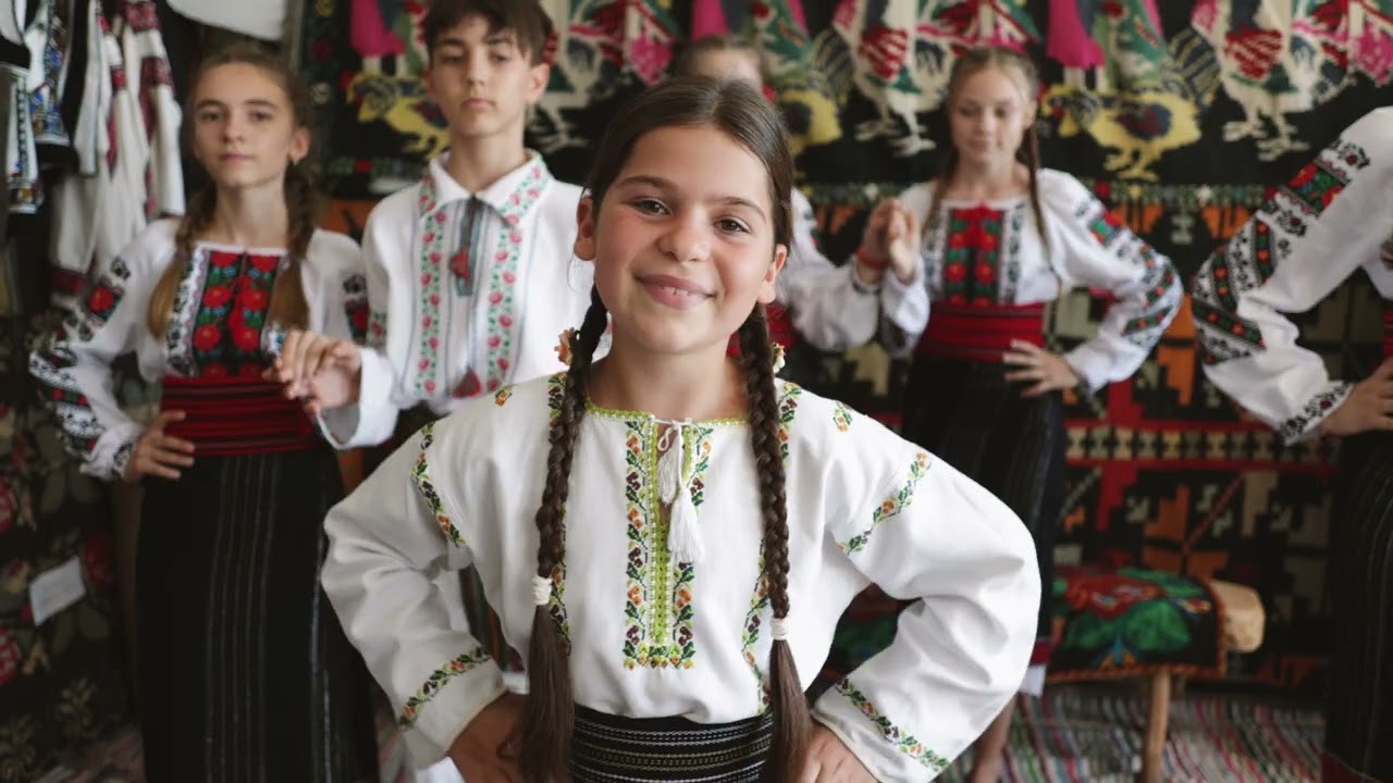 Gabriela Dumitriu - Eu sunt fată din Prăjeni