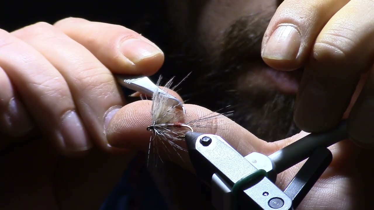Fly tying con Alex Nava,  