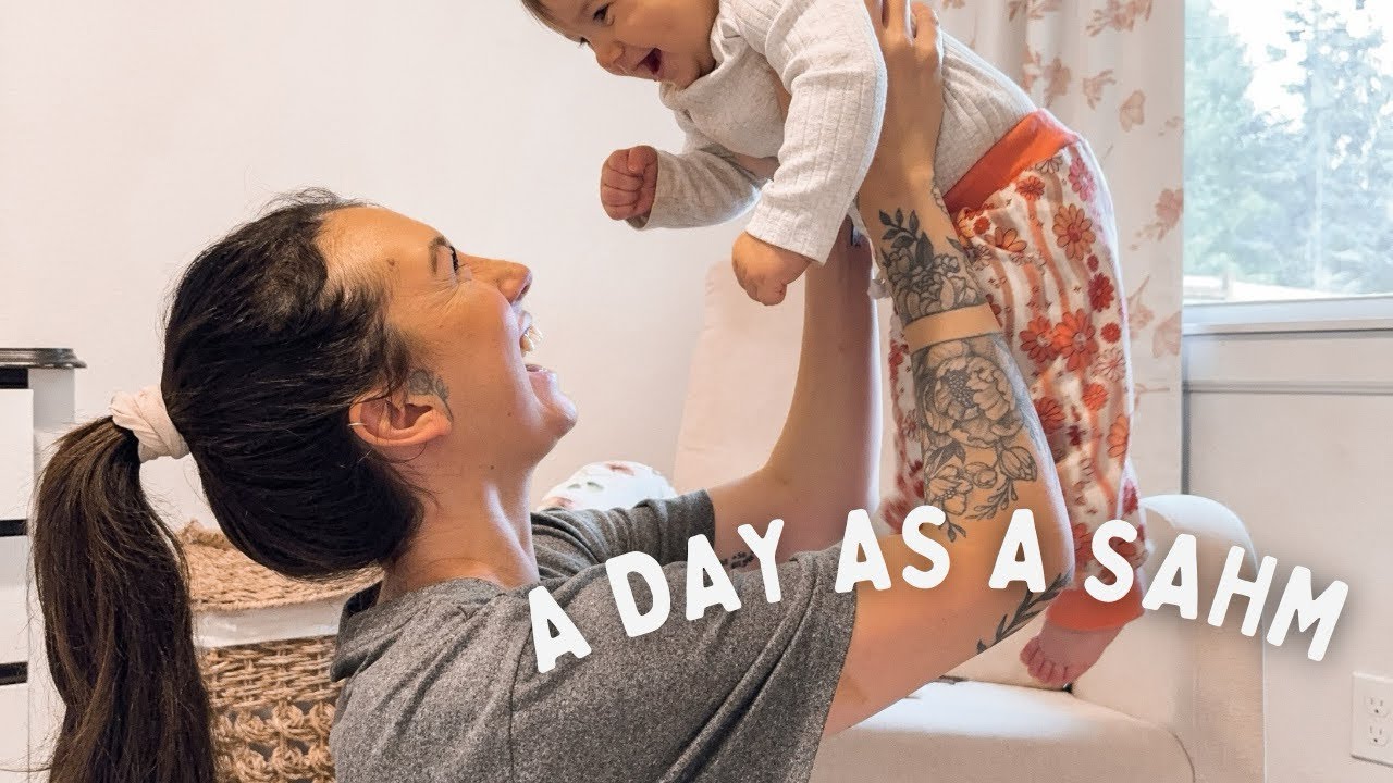 REALISTIC SAHM VLOG | girl nursery tour, iced coffee & life updates 💗✨