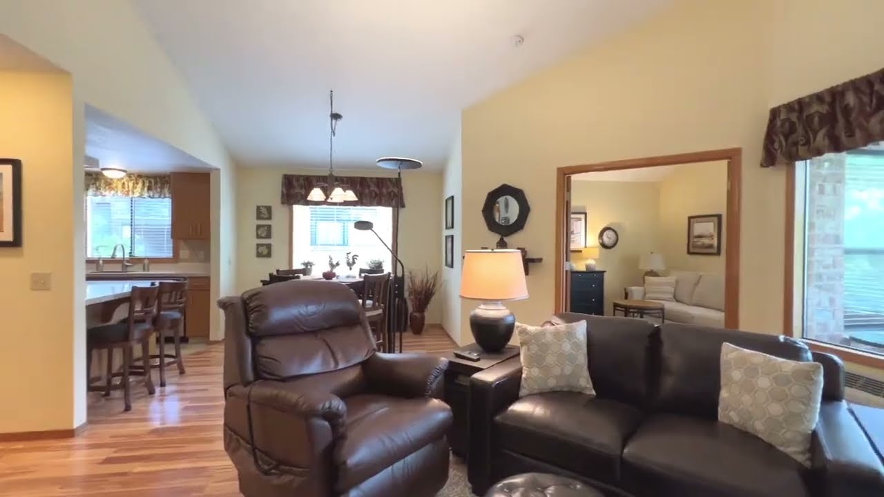 Claim your slice of active 55+ paradise living in Tigard, Oregon, today!