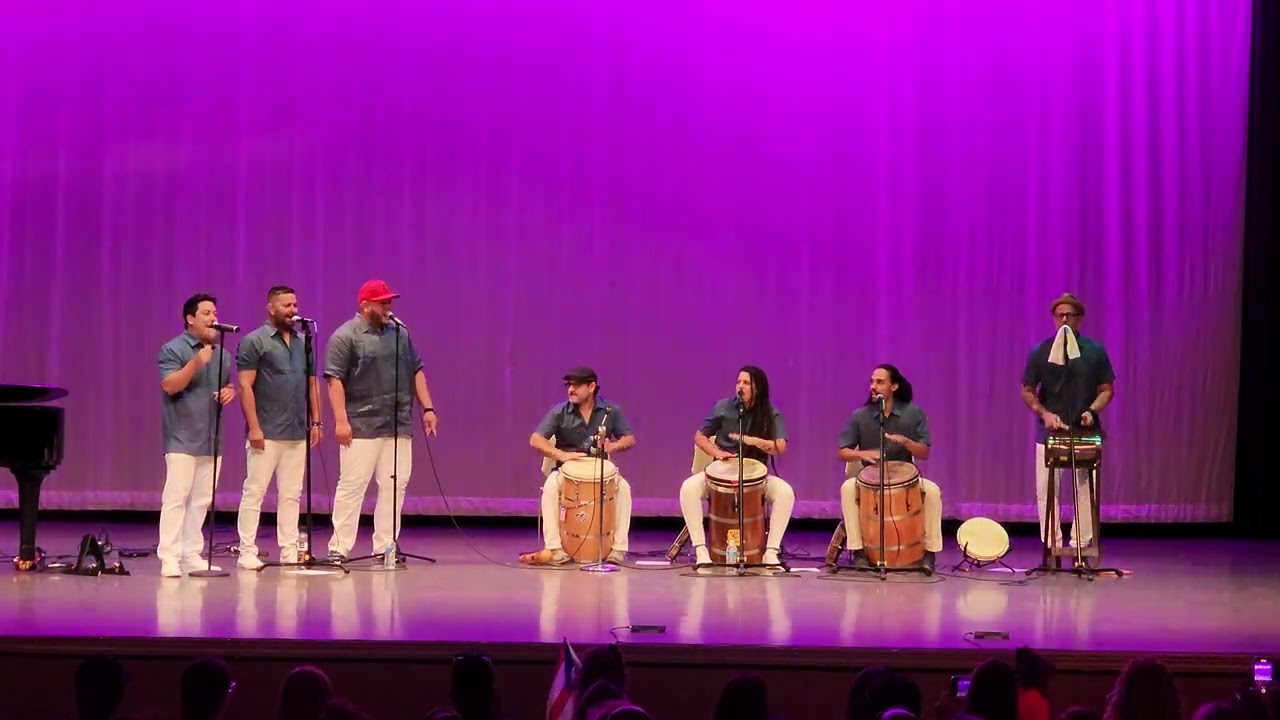 Bomba Holandés y Hoyo Mula (Puerto Rico de mis Amores)